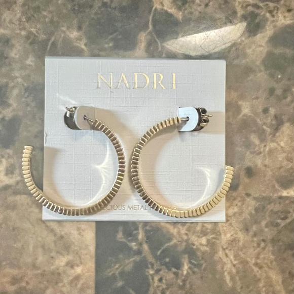 NWT Nadri Gold Hoop Earrings - Picture 6 of 6